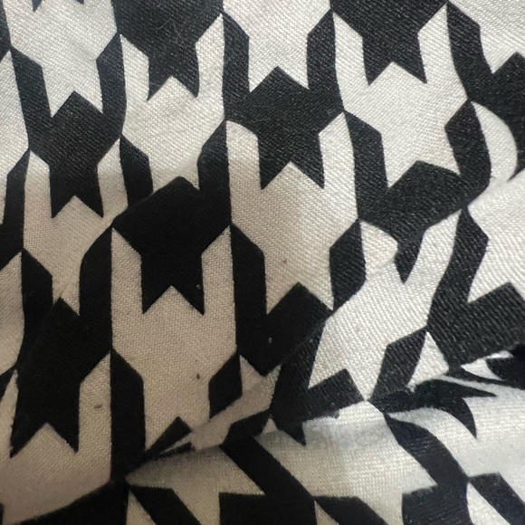 𝐇𝐨𝐮𝐧𝐝𝐬𝐭𝐨𝐨𝐭𝐡 𝐓𝐨𝐩 𝐚𝐧𝐝 𝐒𝐤𝐢𝐫𝐭 𝐁𝐮𝐧𝐝𝐥𝐞🥳 - Picture 4 of 7